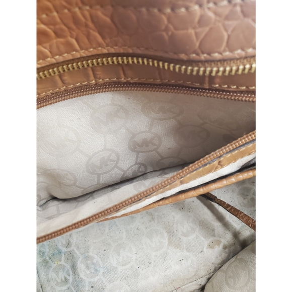 Michael Kors large tan and brown selma satchel - Picture 6 of 8